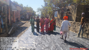 या रस्त्यामुळे नागरिकांना ये-जा सुलभ होणार आहे.