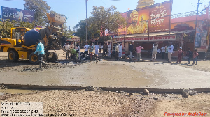 चकलांबा ग्रामपंचायतीने बसस्टँड परिसरात सीमेंट रस्त्याचे काम पूर्ण केले.